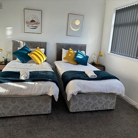 Hilltop Place Suites Near Doncaster Racecourse Eksteriør bilde